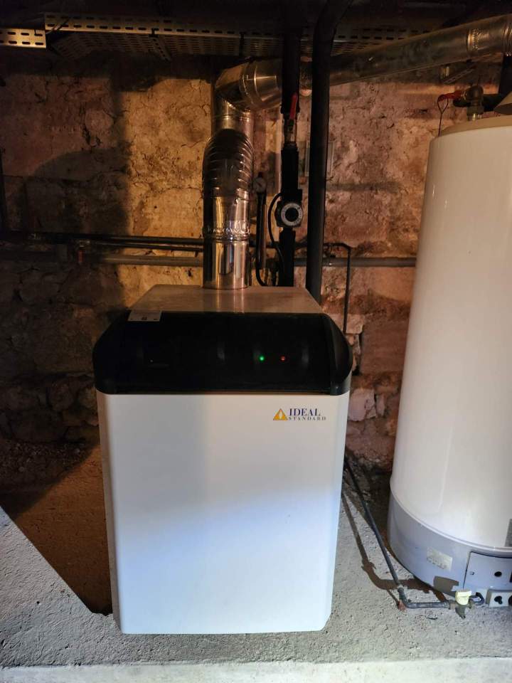 0e89a35f 80fb 4e91 a451 a2f9bb8134a3